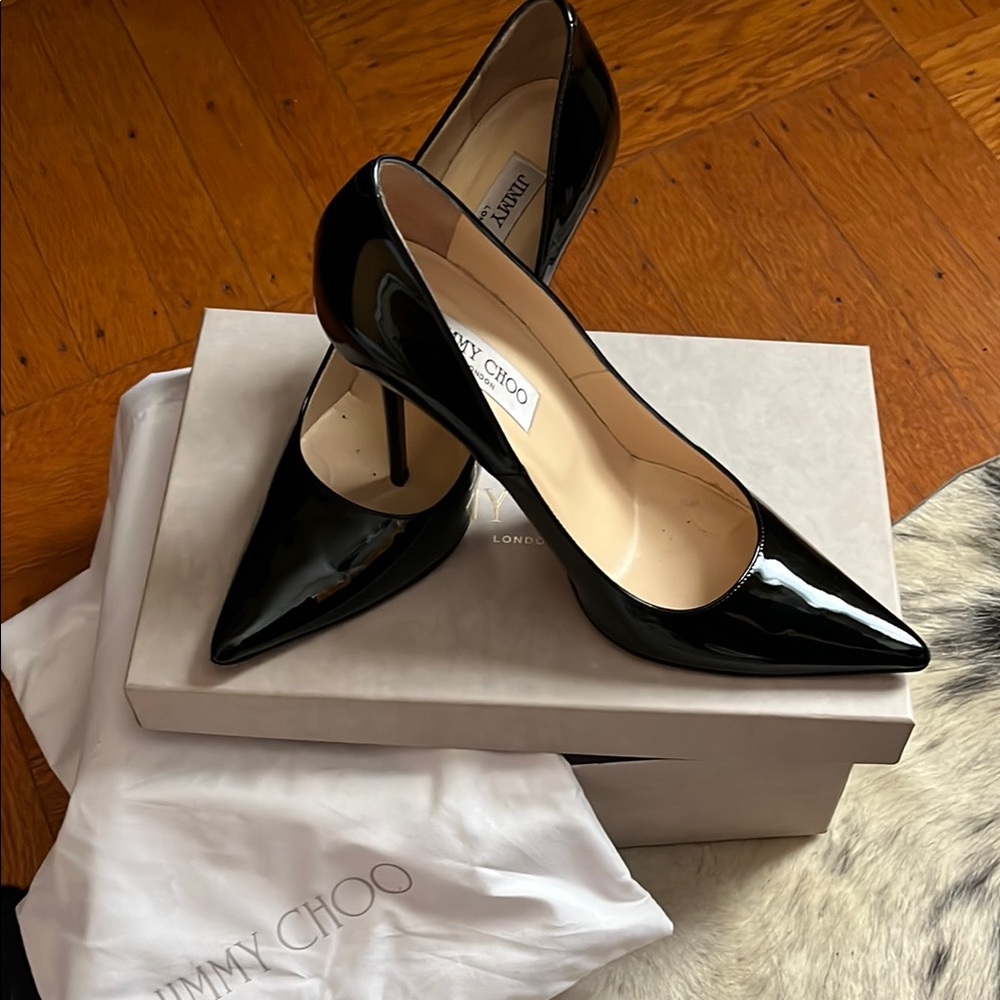 Jimmy Choo Black Stiletto Heels Elegant Design - Picture 1 of 13